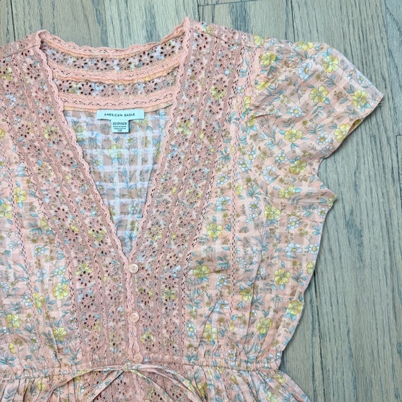 American Eagle Women’s Peplum Floral Top Size X-Small - Picture 3 of 13